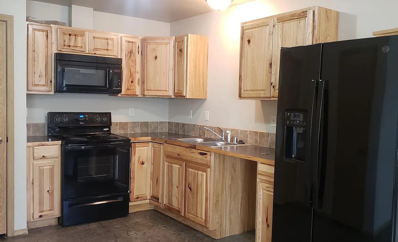 13914 W. Redding Drive — Photo 2
