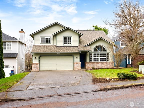 2nd image of 833 Blueberry Lane