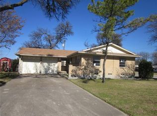 541 Royal Crest Dr, Richardson, TX 75081