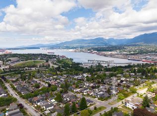 3645 Dundas St #1, Vancouver, BC V5K1S3