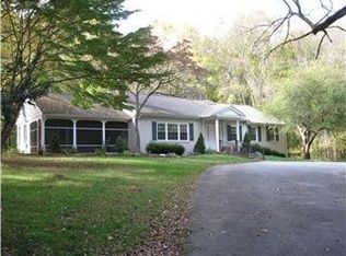 907 Yorklyn Rd, Hockessin, DE 19707