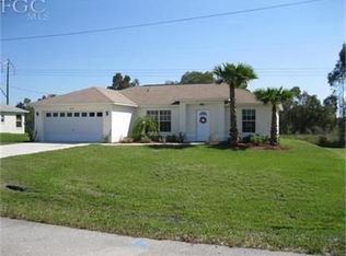 245 Rue Labonne Rd, Fort Myers, FL 33913