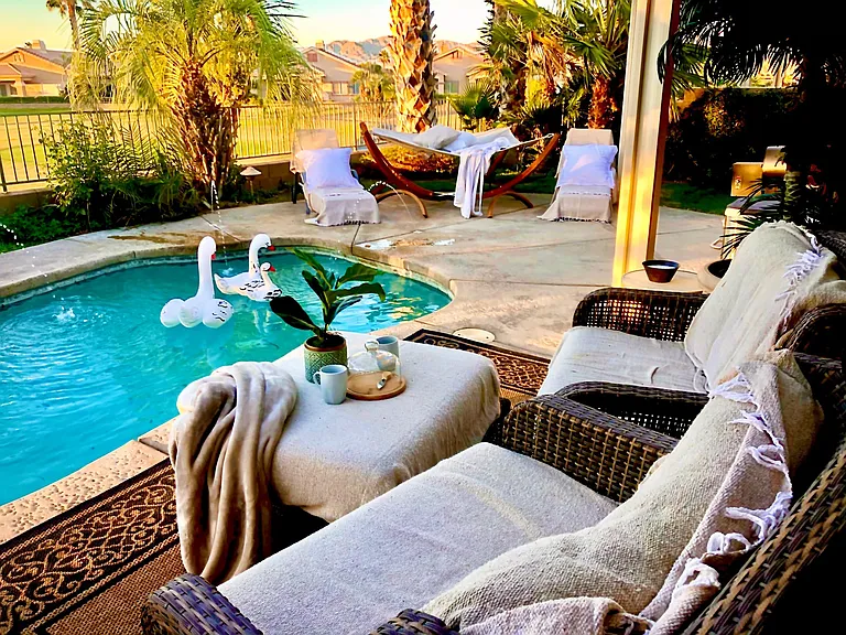 45235 Crystal Springs Dr — Photo 48