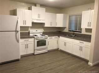 28121 SW 143rd Ct, Homestead, FL 33033