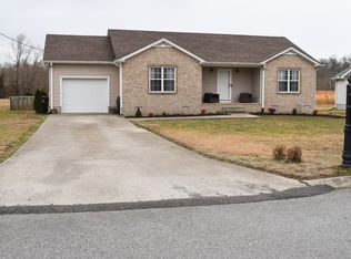 1112 Jonathan Dr, Lebanon, TN 37087