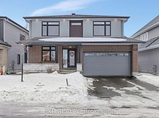 711 Moonflower Cres, Ottawa, ON K1T 0X8
