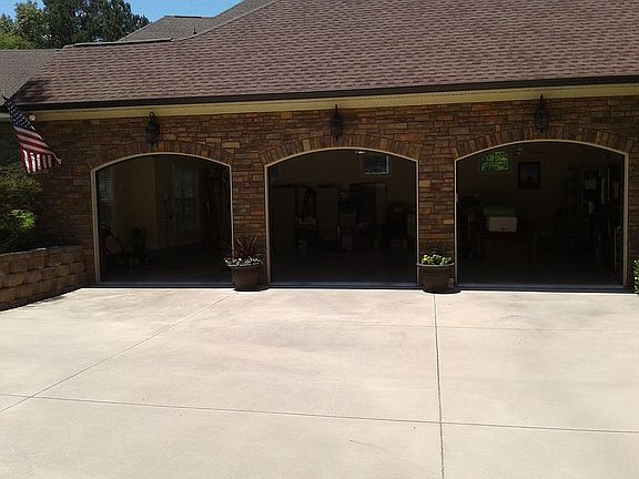 2nd image of 125 Verde Ct