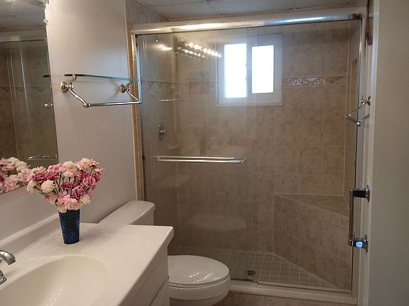 Full Bath Shower