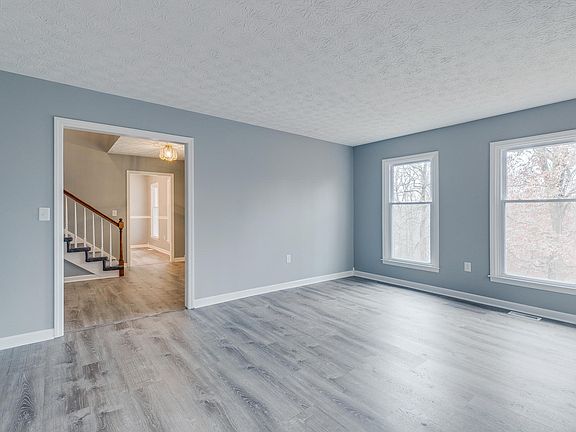 5th image of 215 Sasanoa Ct