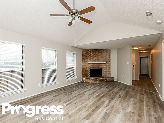 4th image of 10310 Lone Pine Ln