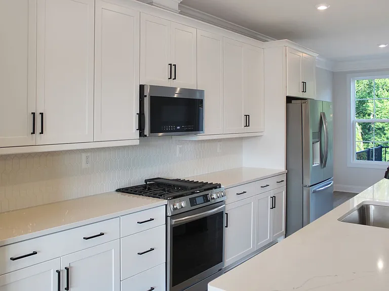 1274 Laconia Ln — Photo 6