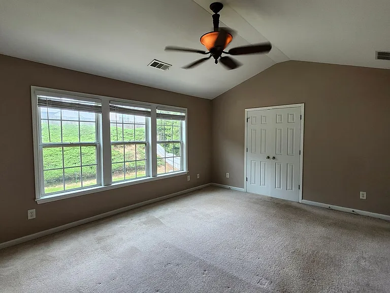212 Revillion Way — Photo 10