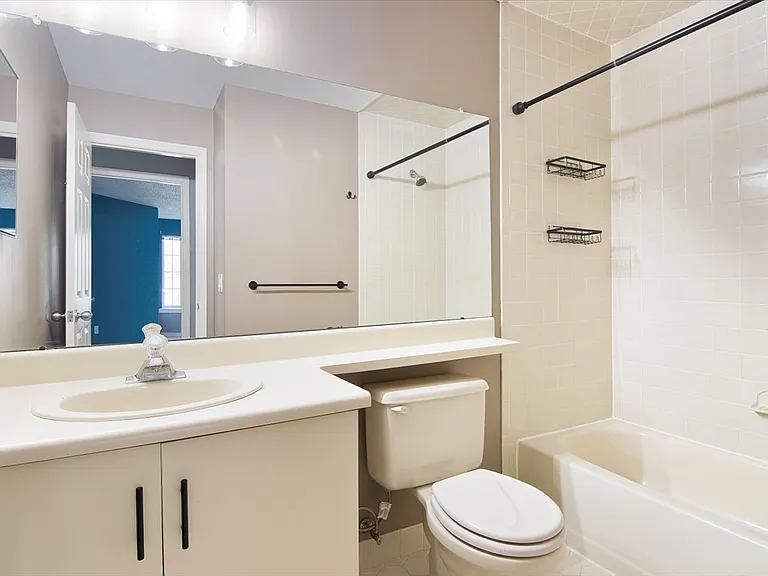 1125 Hyde Park Ct #1125 — Photo 17