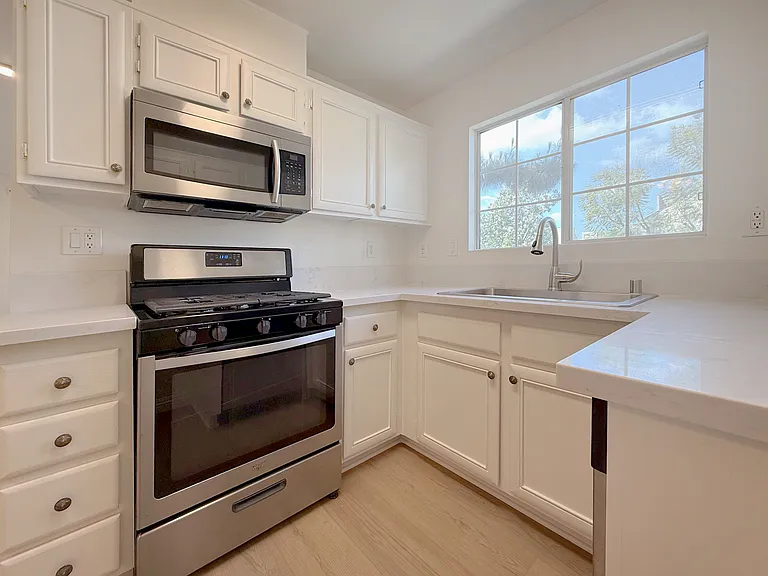 1500 Spruce St #C — Photo 7