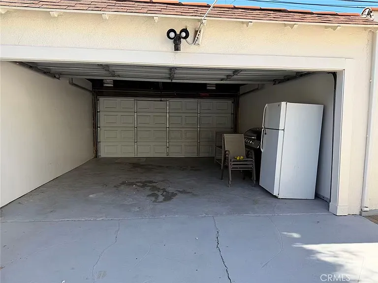 113 N Doheny Dr — Photo 18