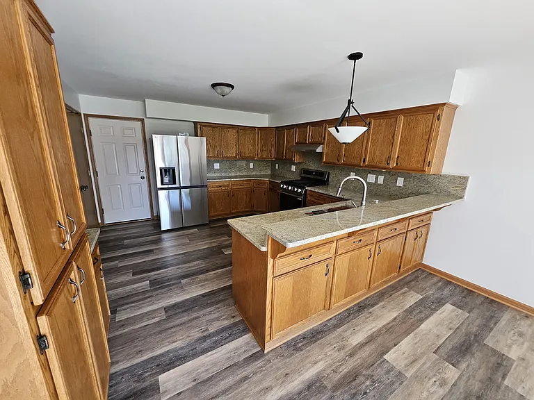 5310 Charles St — Photo 3