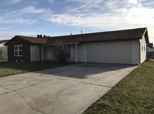 609 Countryside Dr, Ossian, IN 46777