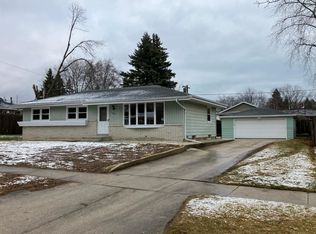 1620 N Holden St, Port Washington, WI 53074