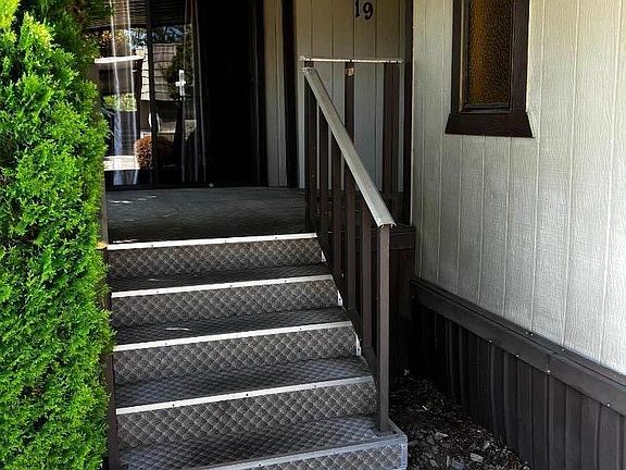 4th image of 19 Quail Hollow Dr Unit 19