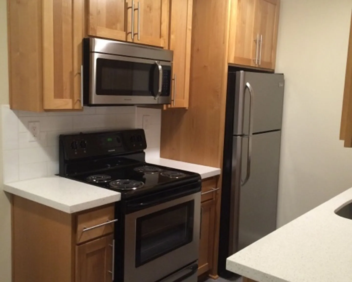 Lombardy Apartments — Photo 2