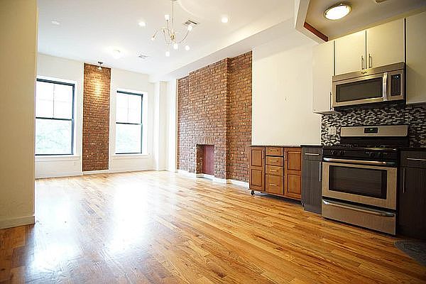 1st image of 633 Willoughby Ave #2