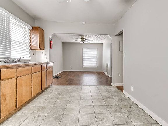 5th image of 1144 N McKinley Ave