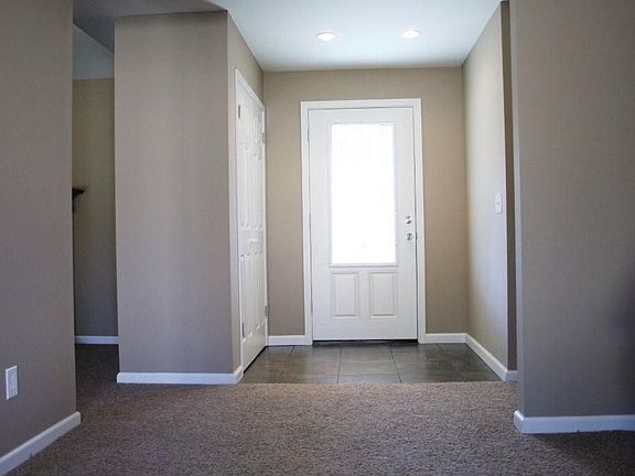 Front entry foyer