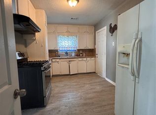 2106 Utah St, Baytown, TX 77520