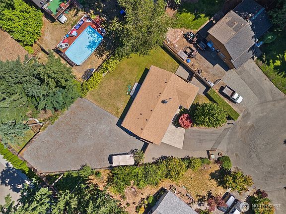 3rd image of 15609 94th Avenue Ct E