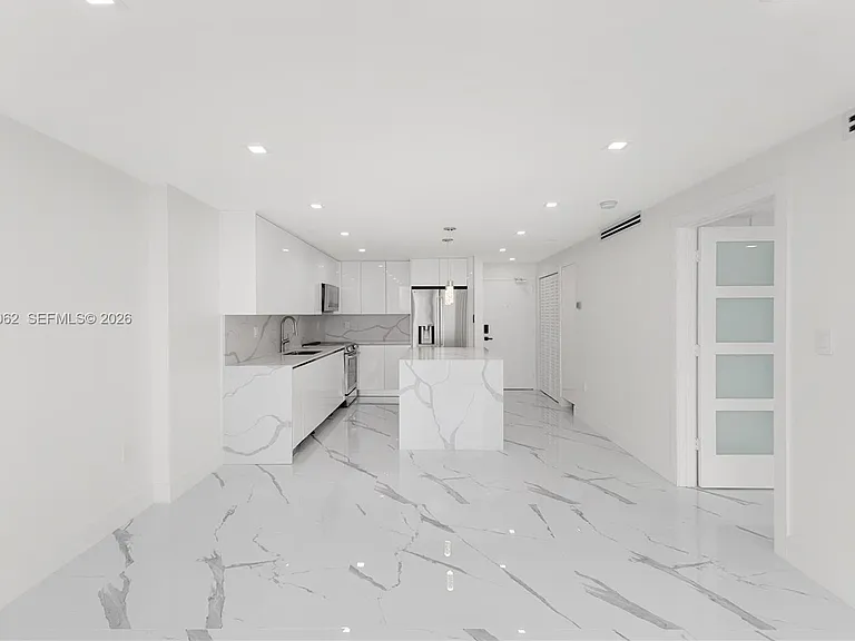 345 Ocean Dr #708 — Photo 13