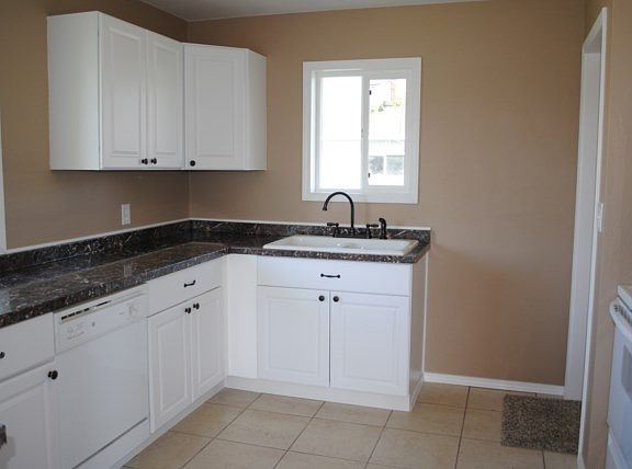 4th image of 927 W Leola St