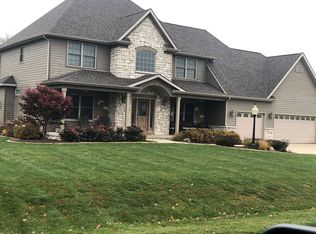443 Tortoise Dr, Valparaiso, IN 46383