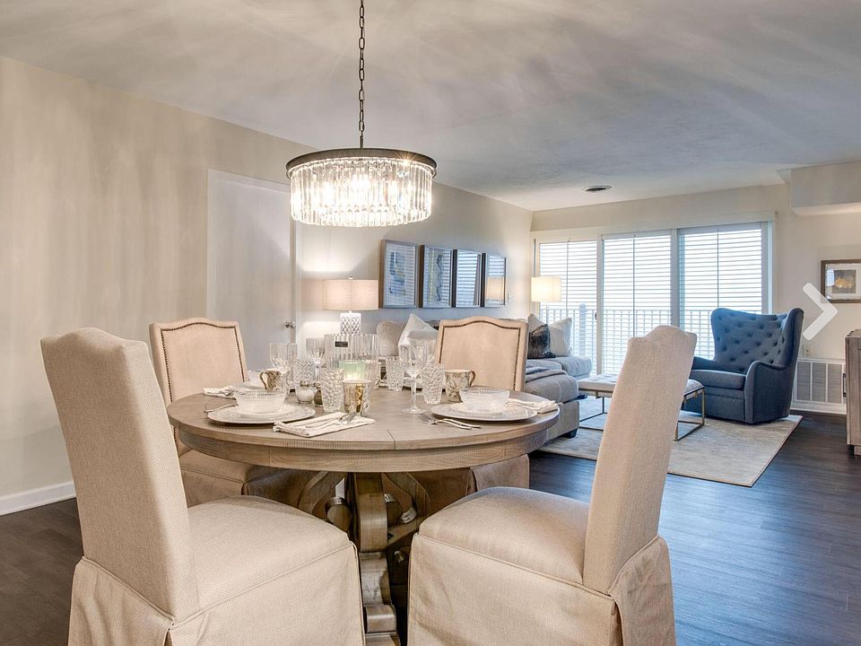 1st image of 3415 W End Ave #1010