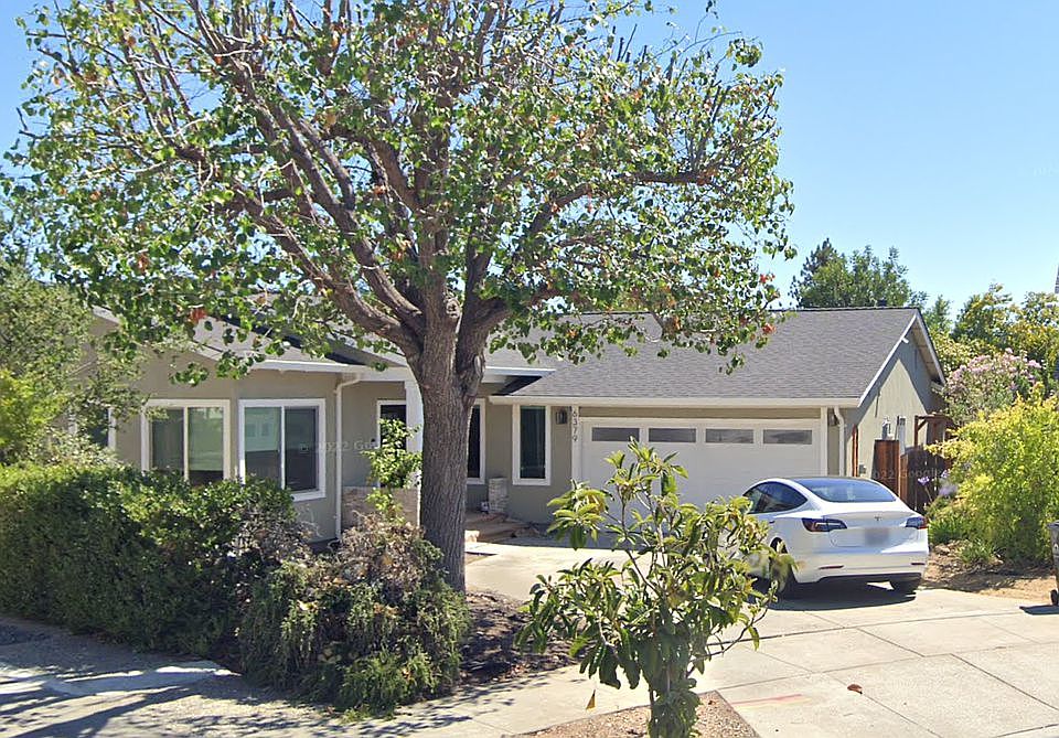 1st image of 6379 Vicanna Dr