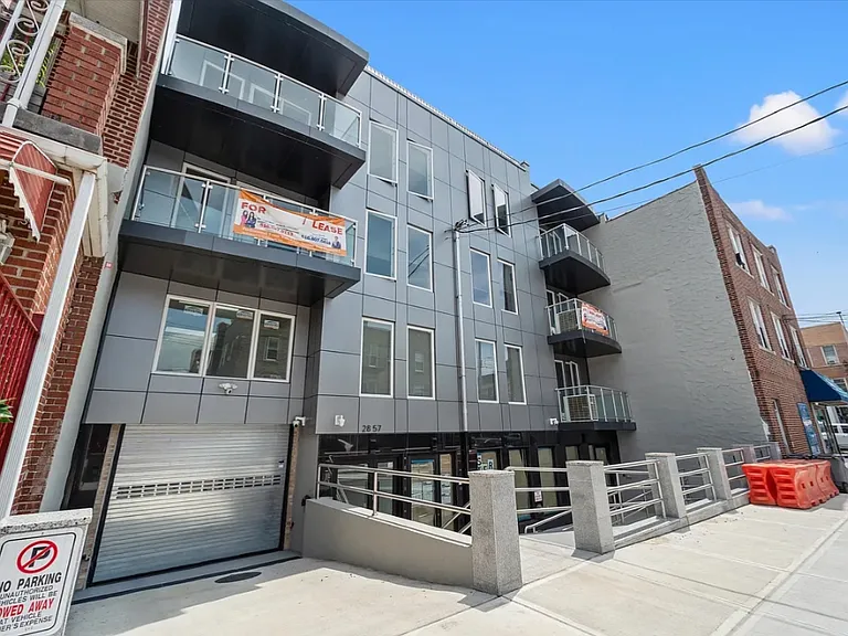 28-57 45th St #3C — Photo 1