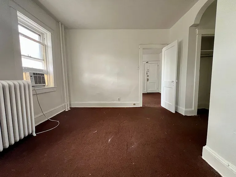 Clifton Ave 1001 — Photo 9