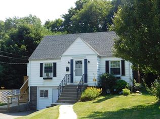 41 Hunnewell Rd, Worcester, MA 01606