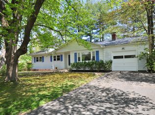 14 Carpenter Ln, Bloomfield, CT 06002