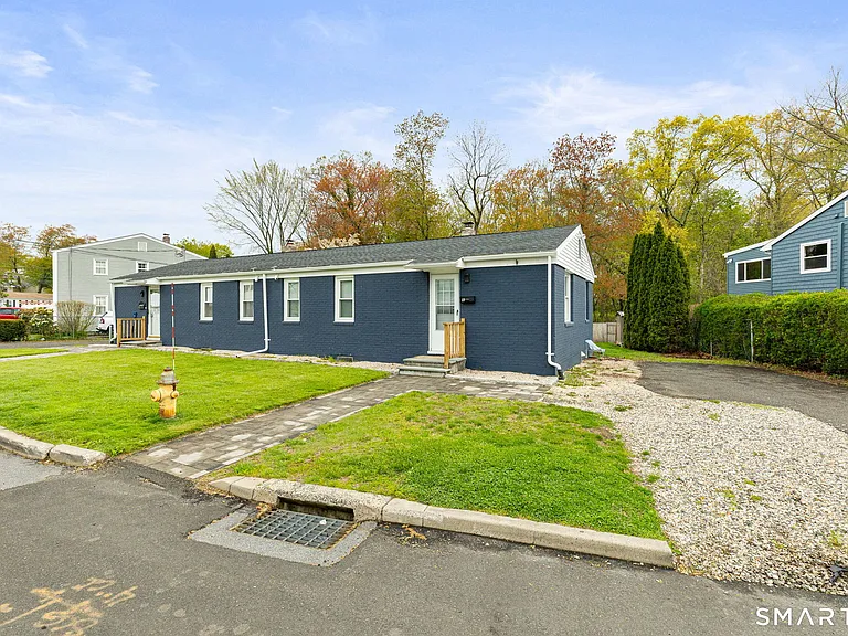 40 Beacon View Dr #2 — Photo 3