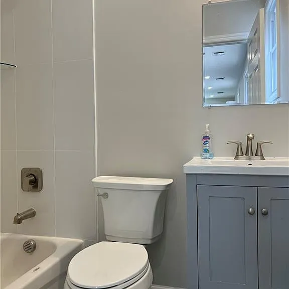 588 Livingston Ave #2-B — Photo 18