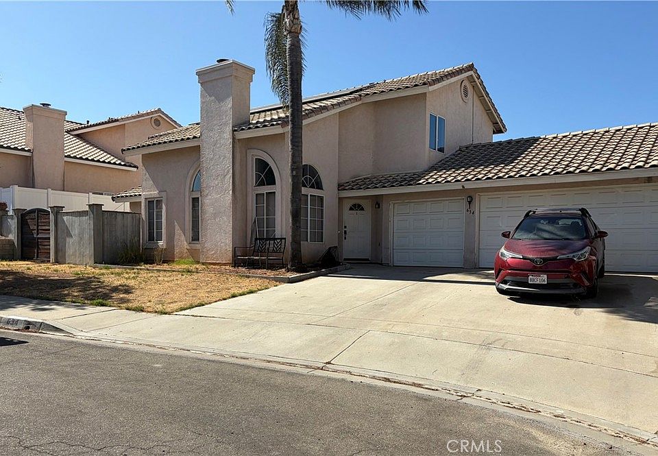 1st image of 634 Devon Pl
