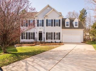 13309 Edgetree Dr, Pineville, NC 28134