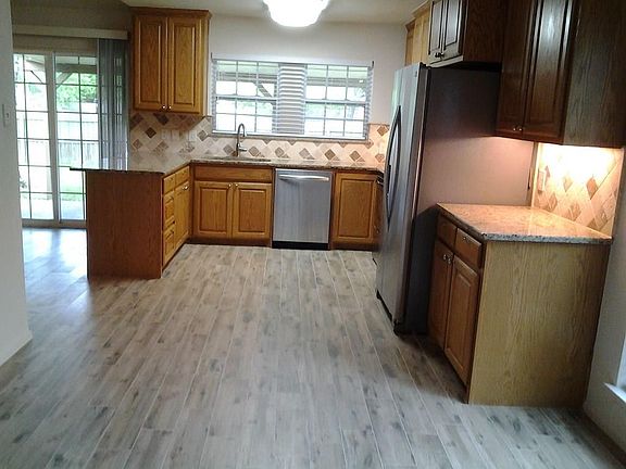 4th image of 3425 Glenda Dr