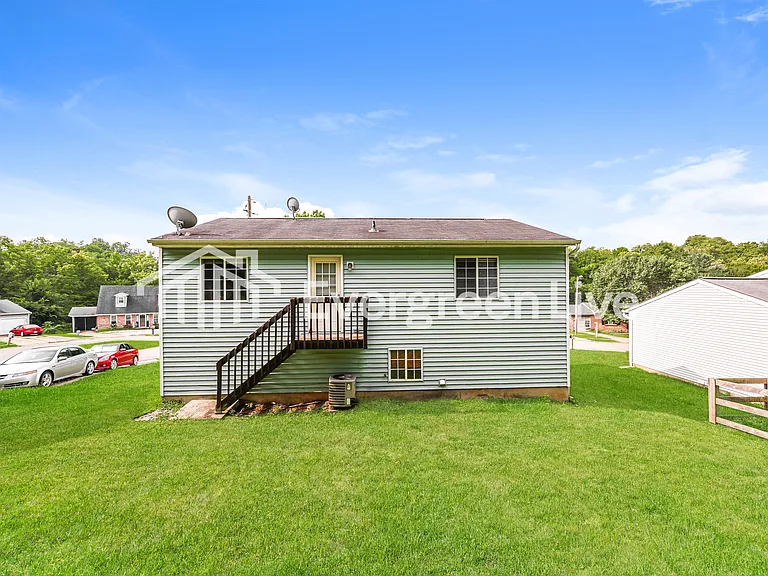 32 Valeside Dr — Photo 15