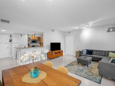2775 NE 187th St APT 214, Aventura, FL, 33180