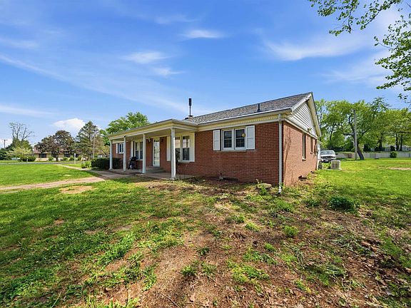 2nd image of 3308 E Cedar Hills Dr