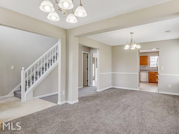 4th image of 827 Kendall Park Dr