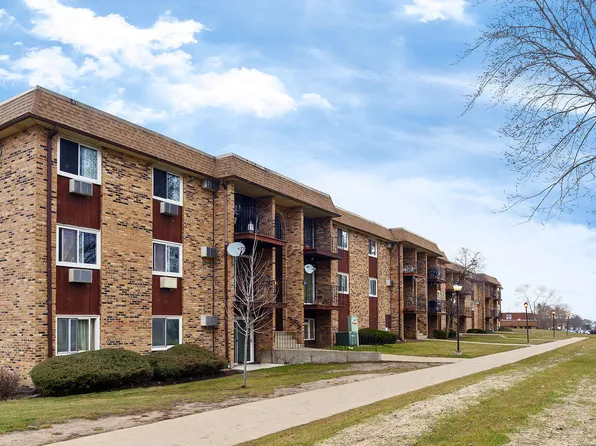 1045 Higgins Quarters Dr APT 202, Hoffman Estates, IL 60169