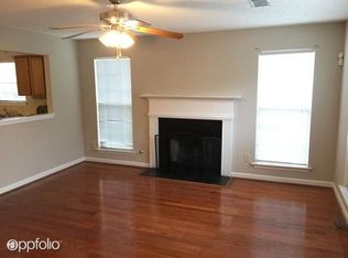 488 Eagles Crossing Cir, Riverdale, GA 30274