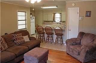 4th image of 115 Winkler Dr